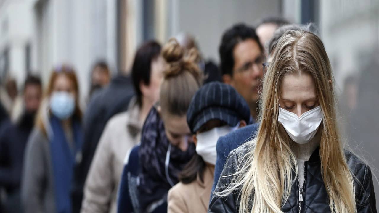 Covid-19: পুরুষ এবং মহিলাদের মধ্যে ওমিক্রনের উপসর্গ আলাদা! জানতেন?