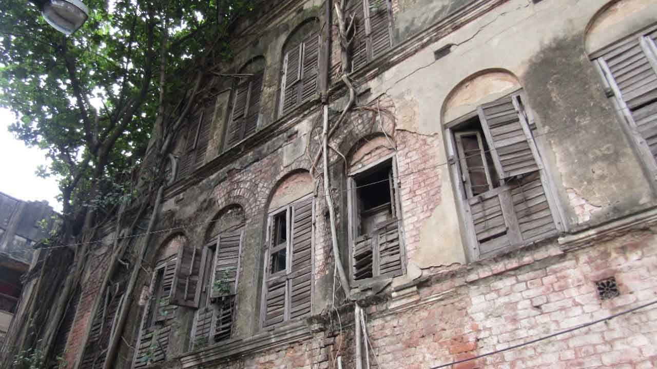 Unsafe Building of Kolkata: আইন সংশোধনেও বদলায়নি শহরের বিপজ্জনক বাড়ির ছবি! ফের পুর আইন সংশোধনীর সিদ্ধান্ত