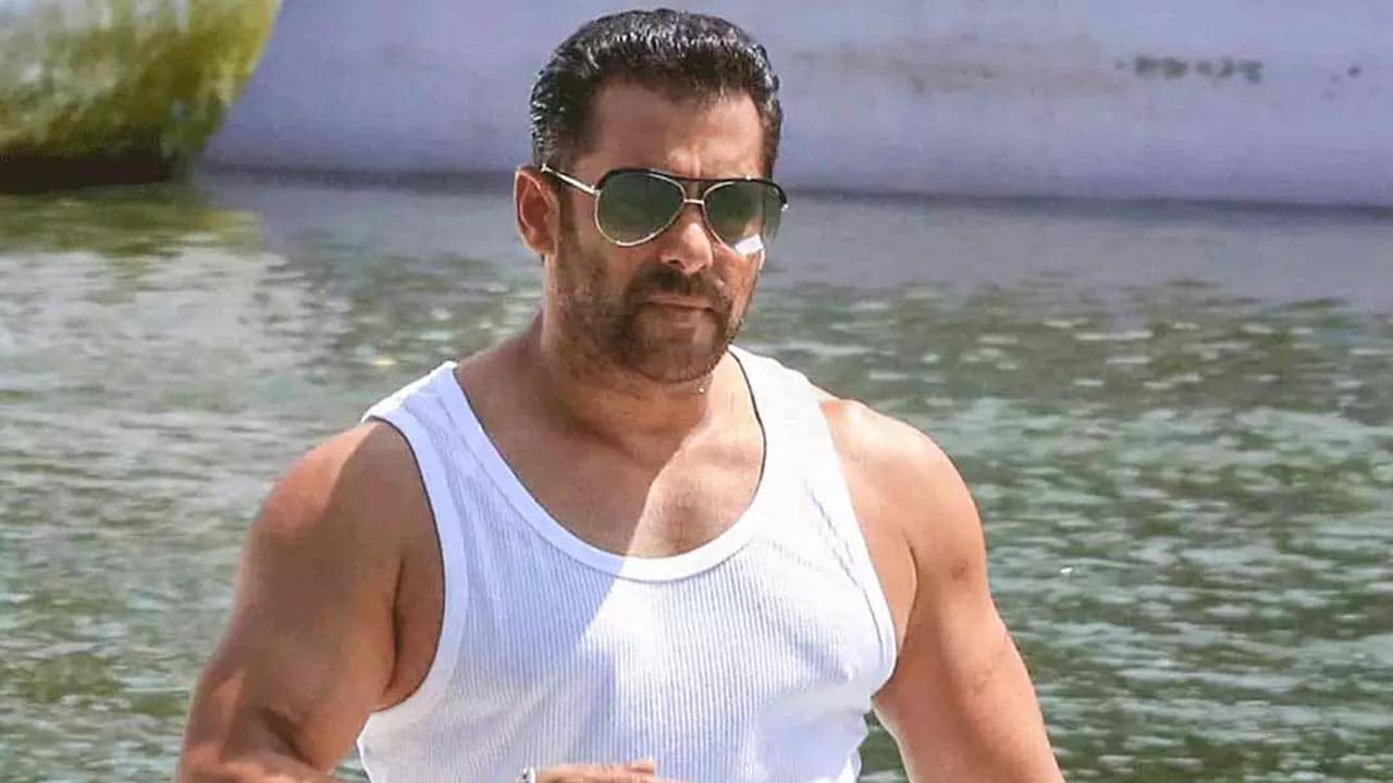Salman Khan: দাবাং ট্যুর থেকে ফিরেই নাকি রাশিয়া যাচ্ছেন সলমন, কেন এমন বললেন নেটিজ়েনরা?
