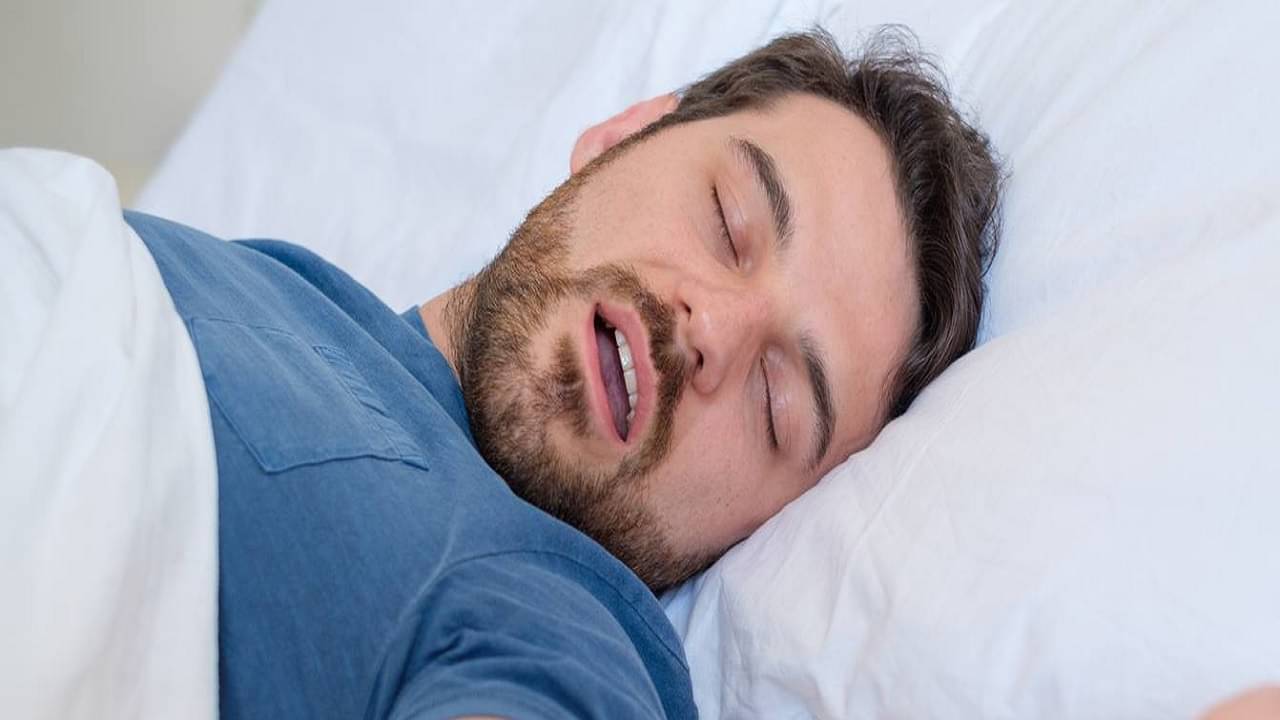 Age And Sleep Apnea: অবসট্রাক্টিভ স্লিপ অ্যাপনিয়ায় আক্রান্ত হয়ে মৃত্যু বাপ্পিদার,এই রোগে কাদের ঝুঁকি বেশি? জানুন...
