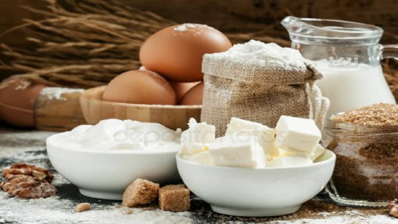 Weight Loss: আজীবন ফিট থাকতে চান? তাহলে আজই রান্নাঘর থেকে বাতিল করুন এই কয়েকটি খাবার