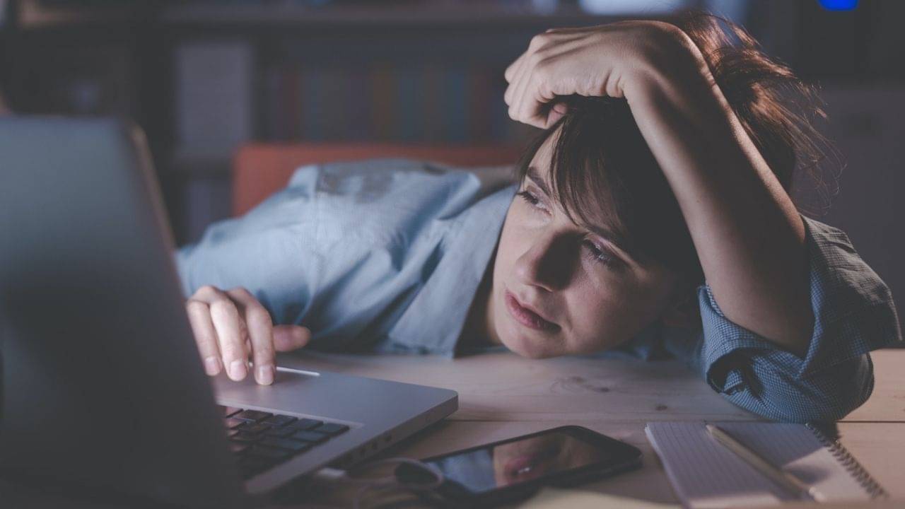 Mental health tips: সারাদিন নিস্তেজ ও মনমরা হওয়ার পেছনে রয়েছে আপনার কিছু বাজে অভ্যাস! সেগুলি কী কী...