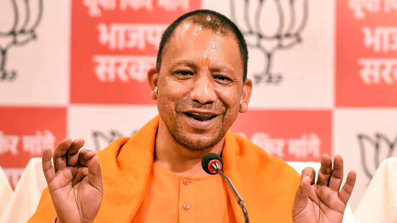 Yogi Adityanath: শপথ গ্রহণের পর প্রথম সিদ্ধান্ত, সাধারণের জন্য বড় ঘোষণা করলেন যোগী আদিত্যনাথ