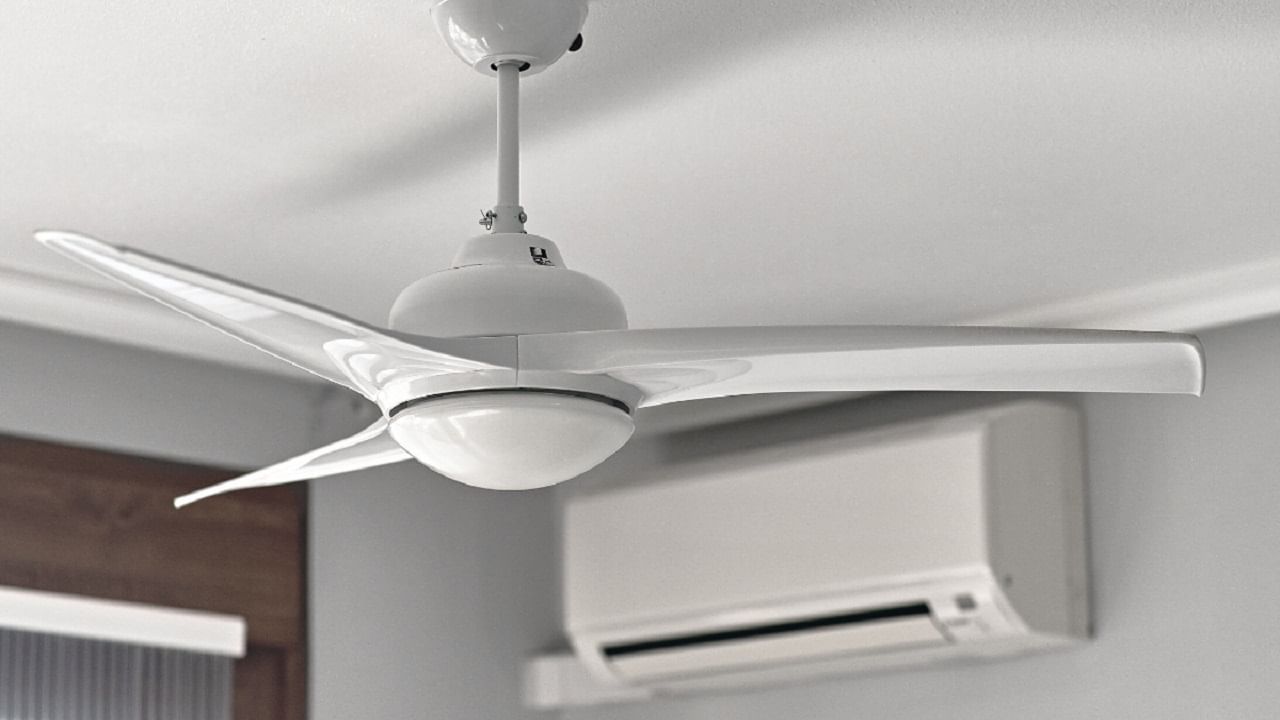 AC And Ceiling Fan: এসি-র ঠান্ডা ছড়িয়ে দিয়ে ইলেকট্রিক বিল কমাতে পারে একমাত্র পুরনো ভাল সিলিং ফ্যান, দাবি গবেষণায়