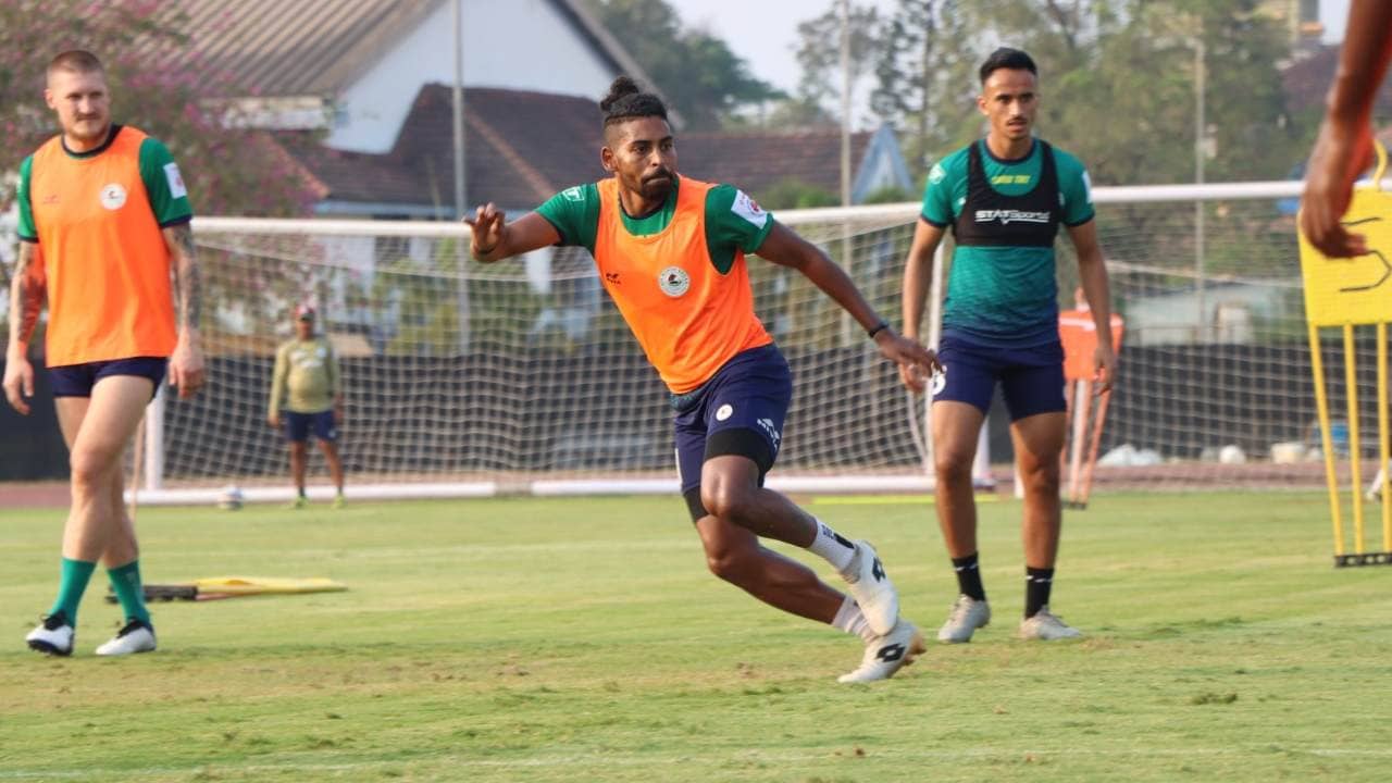 ISL 2021-22: কাপ-ঠোঁটের ফারাক ঘোচাতে মরিয়া কৃষ্ণারা