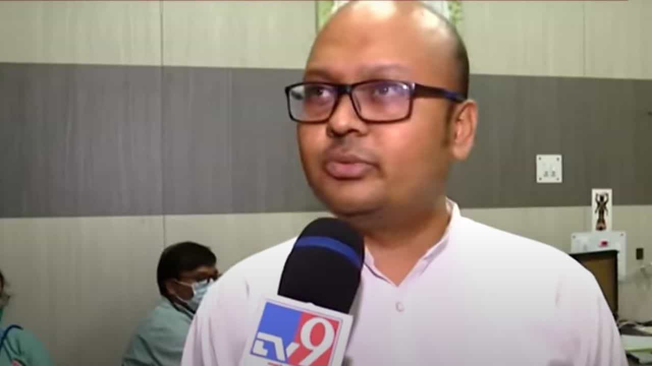 Physical Harassment: স্বাস্থ্যকর্মীকে শারীরিক হেনস্থার অভিযোগ! কাঠগড়ায় নির্মল মাজি ঘনিষ্ঠ চিকিৎসক