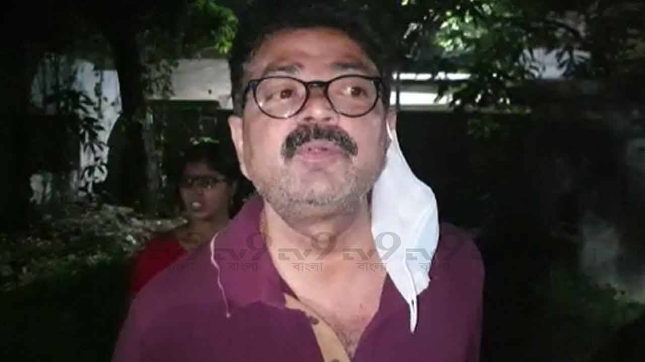 Behala Case: যুবকের সঙ্গে কথা কাটাকাটি চলছিল, হঠাৎই গায়ে আগুন দিয়ে দৌড় তরুণীর... ভয়ঙ্কর কাণ্ড কলকাতায়