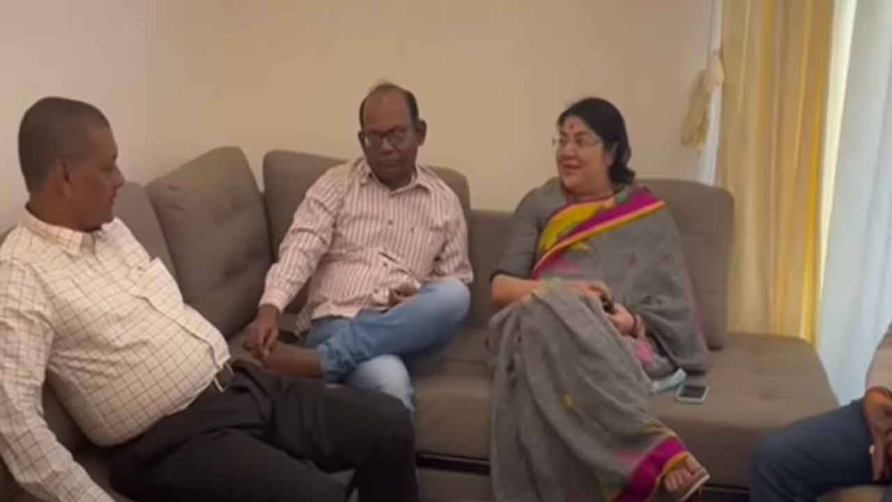 BJP Meeting: রীতেশ, জয়প্রকাশদের সঙ্গে গোপন বৈঠকে লকেট, পুরনো নেতাদের মনের কথা জানতে চান সাংসদ?