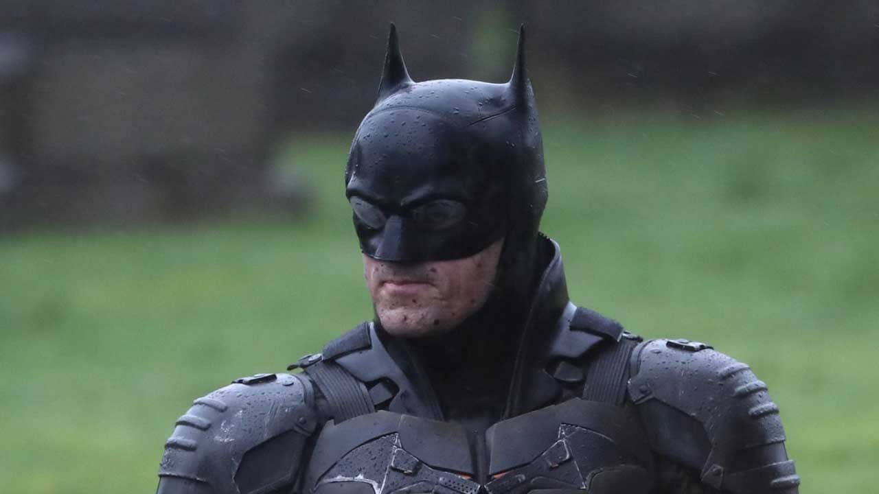 Viral Video: দ্য ব্যাটম্যান দেখতে সিনেমা হলে হাজির আসল বাদুড়! ভিডিয়ো ভাইরাল হতেই হইচই শুরু