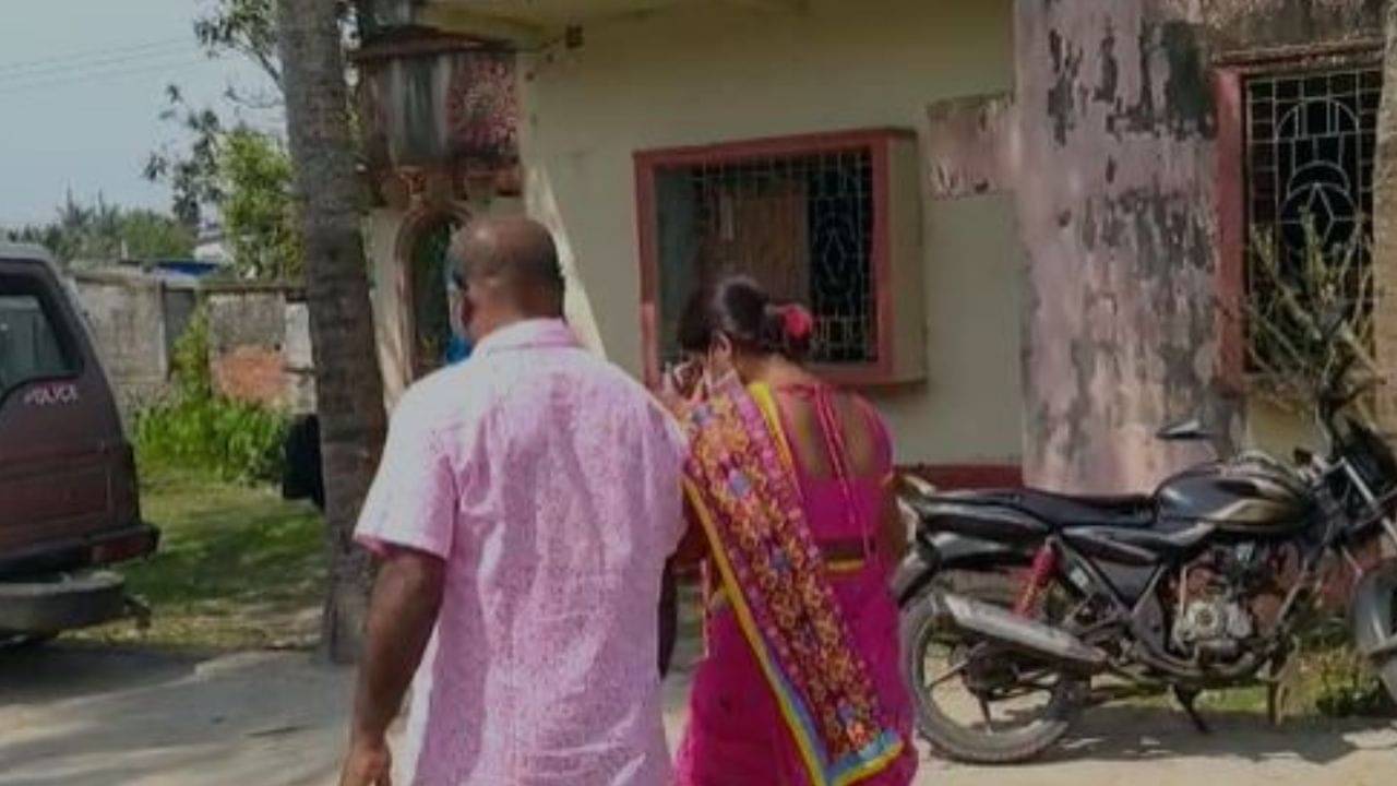 Canning Crime: মদ খেয়ে চুর হয়ে সিভিক পুলিশের স্ত্রীর সঙ্গে নোংরামি, পরে পুলিশের সামনেই অভিযুক্ত যা বললেন...