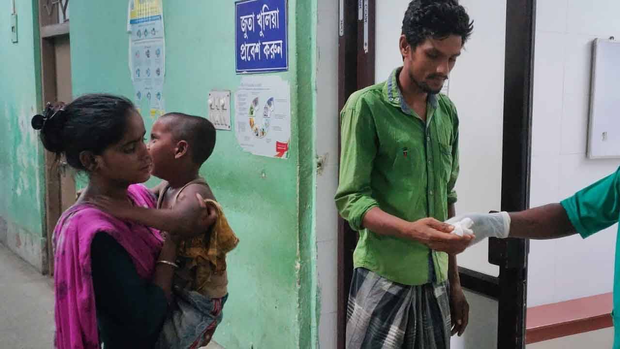 Canning News: ৩ বছরের শিশুর নাকে আটকে রিভলবারের গুলি, প্রাণ বাঁচাল ক্যানিং হাসপাতাল