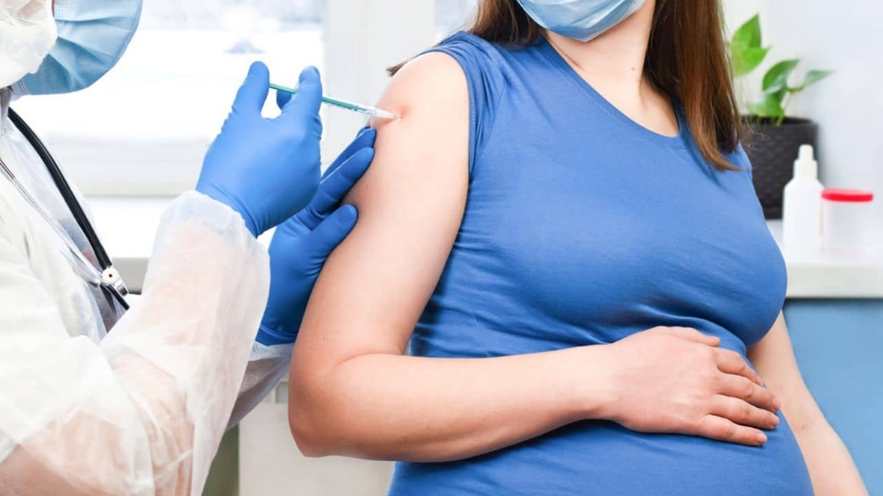 Covid-19 Booster Dose : এই রাজ্যের বাসিন্দারা বিনামূল্যে পাবেন করোনার বুস্টার ডোজ়