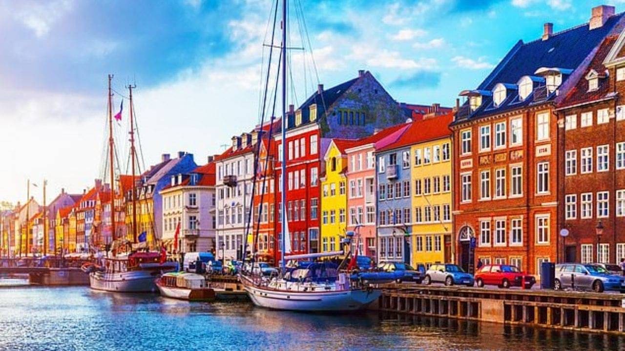 World Happiness Report: পাকিস্তান-বাংলাদেশের থেকেও পিছিয়ে ভারত! বিশ্বের সবচেয়ে সুখী দেশ কোনটি?