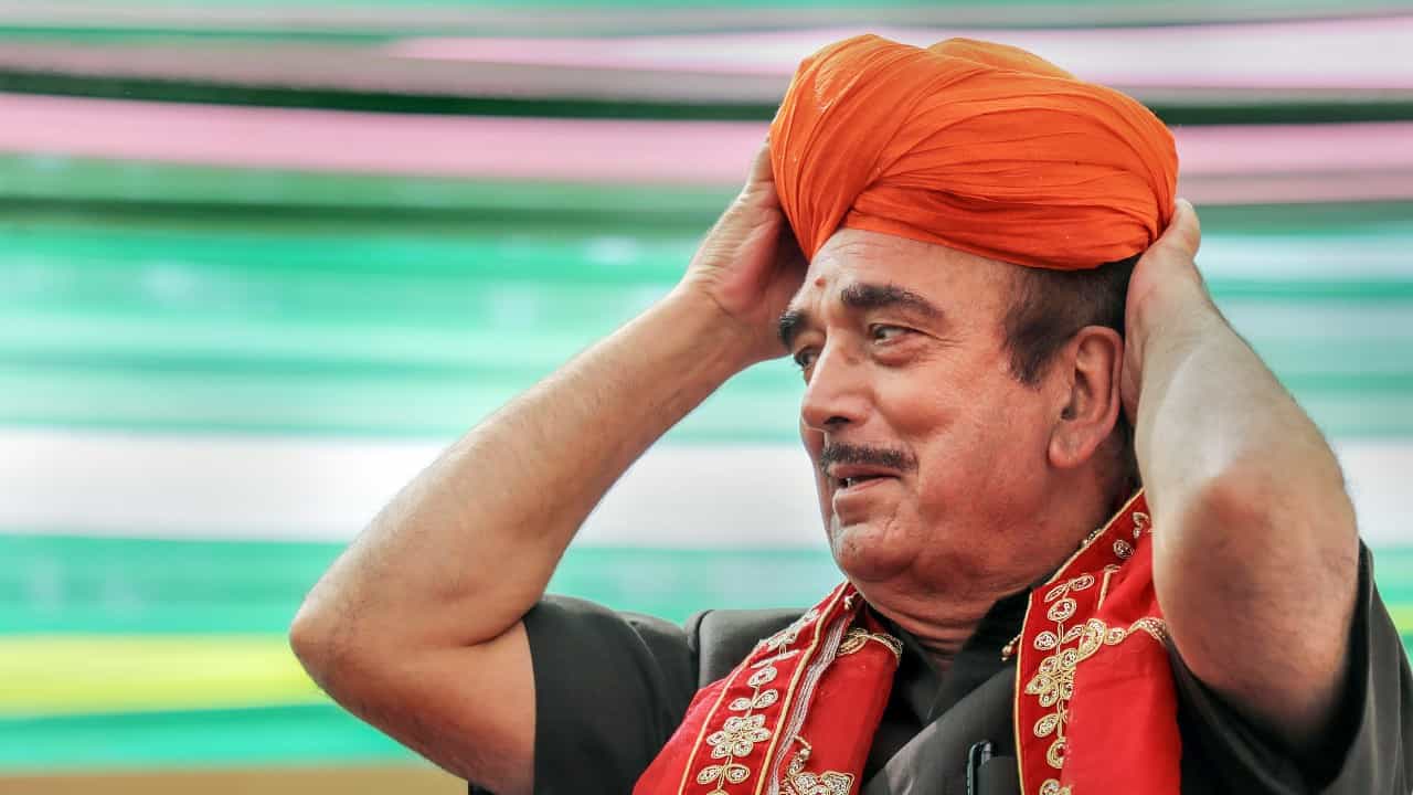 Ghulam Nabi Azad's Remarks : ‘ক্ষমা করি না... বিভাজন সৃষ্টি করে আমার দলও’, কাশ্মীর ফাইলস বিতর্কের মাঝে মন্তব্য আজাদের Ghulam Nabi Azad's Remarks : ‘ক্ষমা করি না... বিভাজন সৃষ্টি করে আমার দলও’, কাশ্মীর ফাইলস বিতর্কের মাঝে মন্তব্য আজাদের