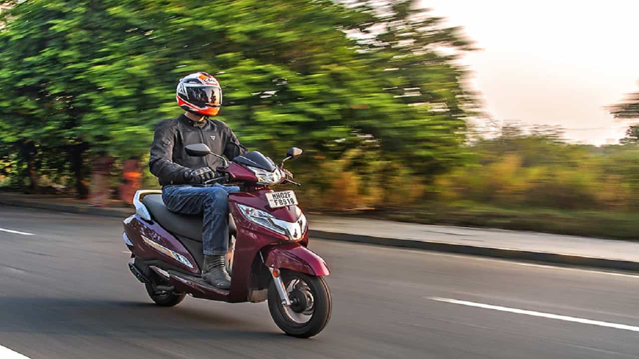 Honda Activa: হন্ডা অ্যাক্টিভা রয়েছে? ১৮,৩৩০ টাকার এই যন্ত্রটা কিনে নিন, সারা জীবন পেট্রলের জন্য এক পয়সাও খরচ করতে হবে না Honda Activa: হন্ডা অ্যাক্টিভা রয়েছে? ১৮,৩৩০ টাকার এই যন্ত্রটা কিনে নিন, সারা জীবন পেট্রলের জন্য এক পয়সাও খরচ করতে হবে না