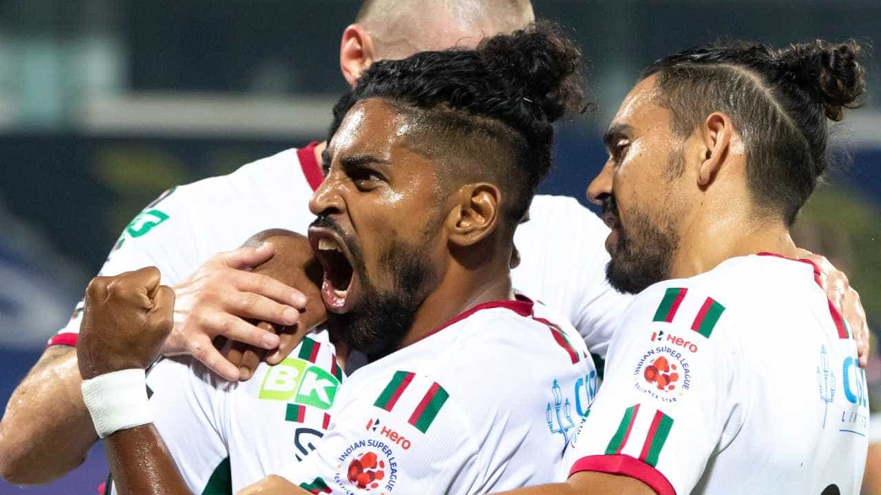 ISL 2022 : এগিয়ে থেকেও সেমিফাইনালের প্রথম লেগে হার, ট্রফির দৌড়ে ব্যাকফুটে মোহনবাগান ISL 2022 : এগিয়ে থেকেও সেমিফাইনালের প্রথম লেগে হার, ট্রফির দৌড়ে ব্যাকফুটে মোহনবাগান