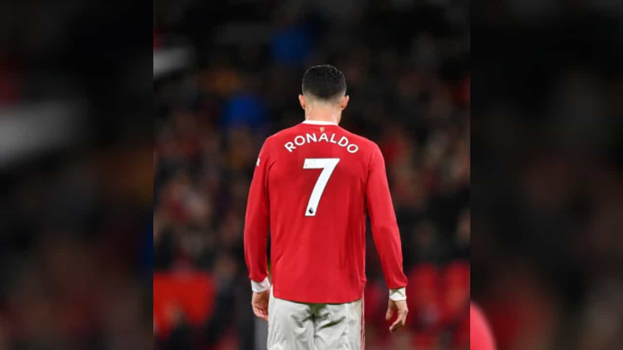 রোনাল্ডোর সঙ্গে কি দূরত্ব বাড়ছে ম্যাঞ্চেস্টার ইউনাইটেডের? রোনাল্ডোর সঙ্গে কি দূরত্ব বাড়ছে ম্যাঞ্চেস্টার ইউনাইটেডের?