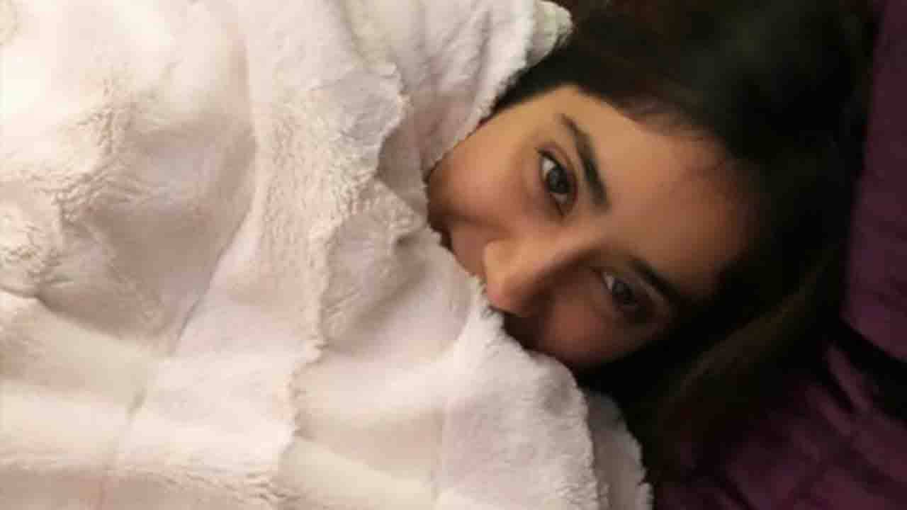 Janhvi Kapoor: ঠিক মতো ঘুমতে পারছেন না জাহ্নবী কাপুর, কয়েকটি শব্দ নাকি তাড়া করছে তাঁকে