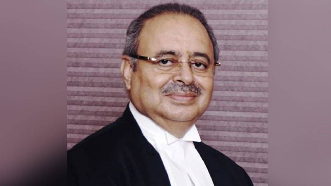 Karnataka Hijab Row : হিজাব মামলায় রায়দানের পর প্রধান বিচারপতিকে প্রাণনাশের হুমকি! তড়িঘড়ি Y-ক্যাটাগরির নিরাপত্তার ঘোষণা বোম্মাইয়ের