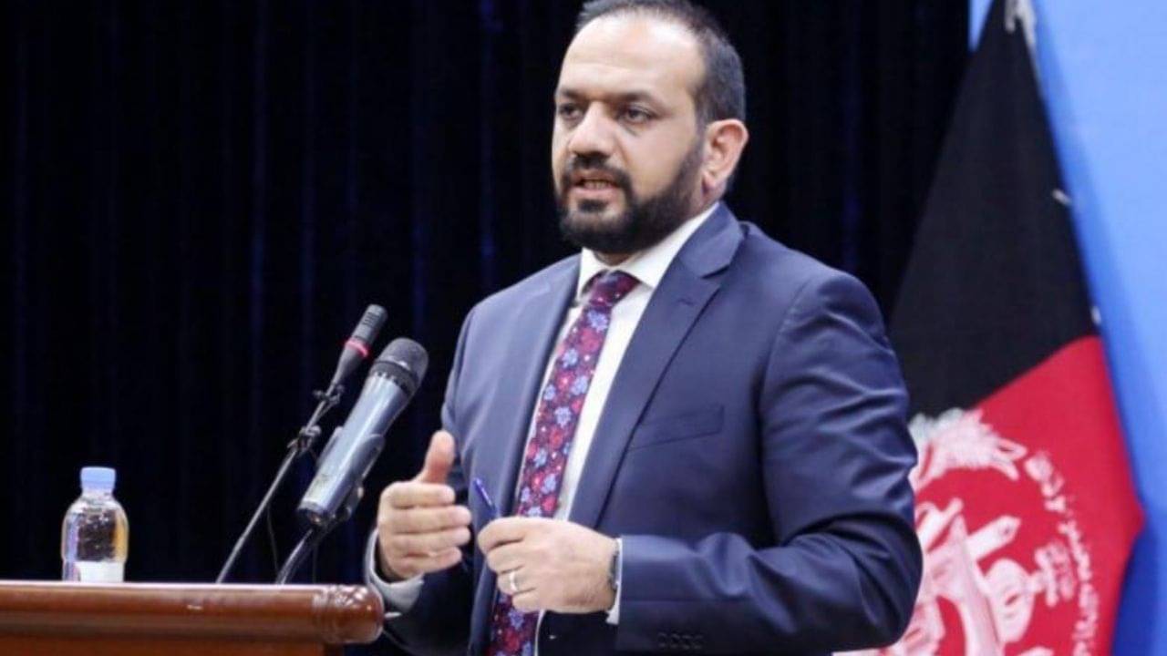 Ex Finance Minister Driving Uber: দেশের প্রাক্তন অর্থমন্ত্রী এখন উবের চালান! কেন এই হাল?