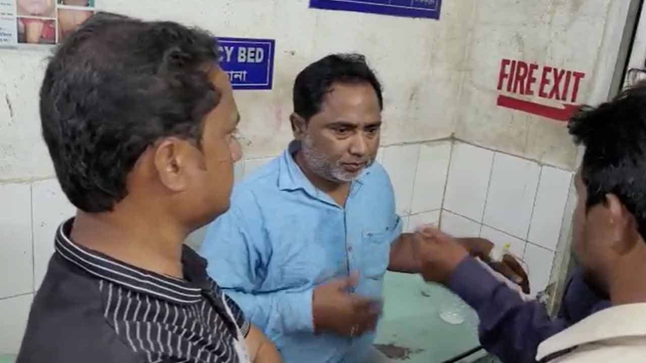 Maldah TMC:  ১০০ দিনের কাজে ভুয়ো বিল তৈরির প্রতিবাদ, গ্রাম উন্নয়ন আধিকারিকের ওপর হামলা