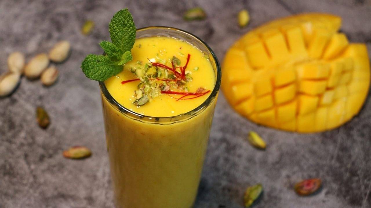 Mango Twist: দুধের স্বাদেও ম্য়াঙ্গো ট্যুইস্ট! চটপট বানিয়ে ফেলুন জিভে জল আনা এই রেসিপি