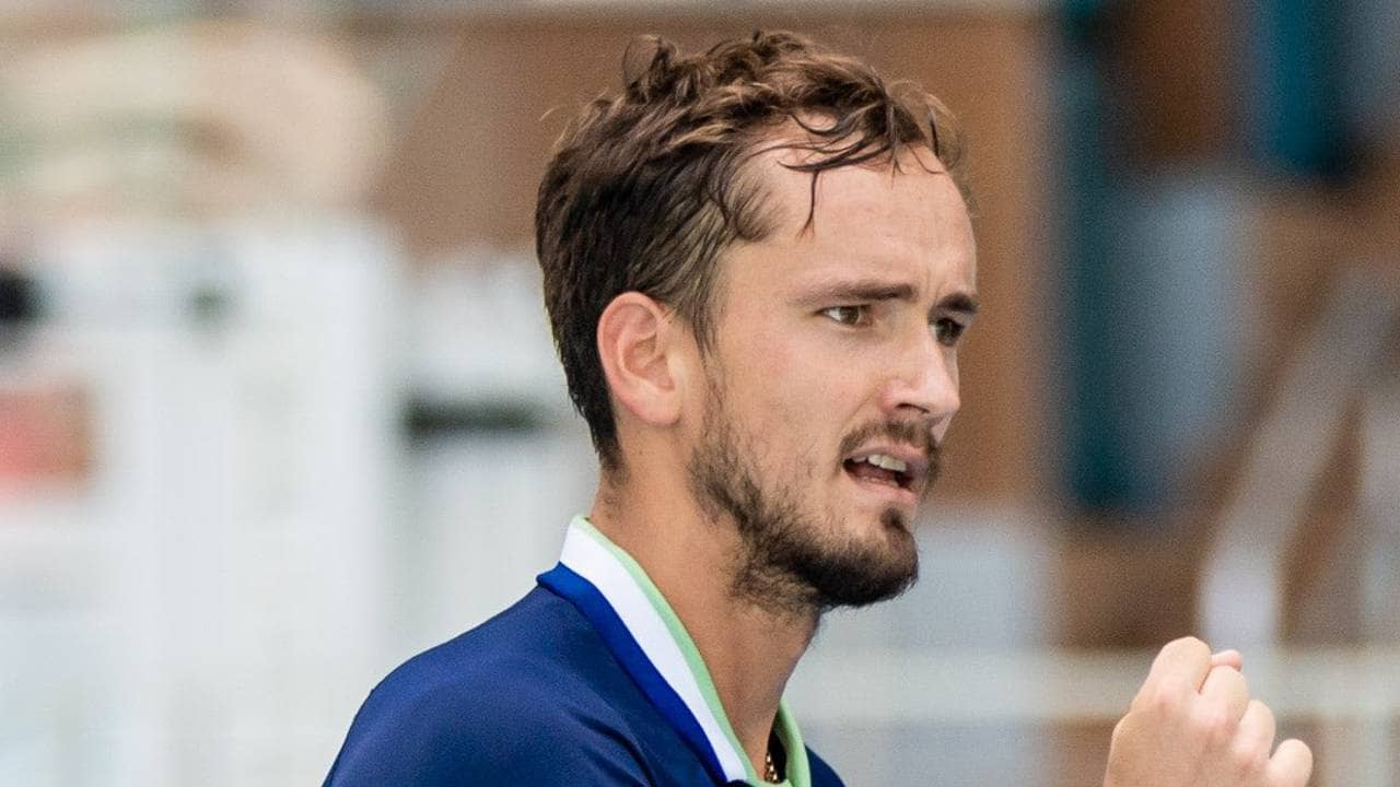Daniil Medvedev: শীর্ষস্থান ফিরে পেতে একটা জয় চায় মেদভেদেভের