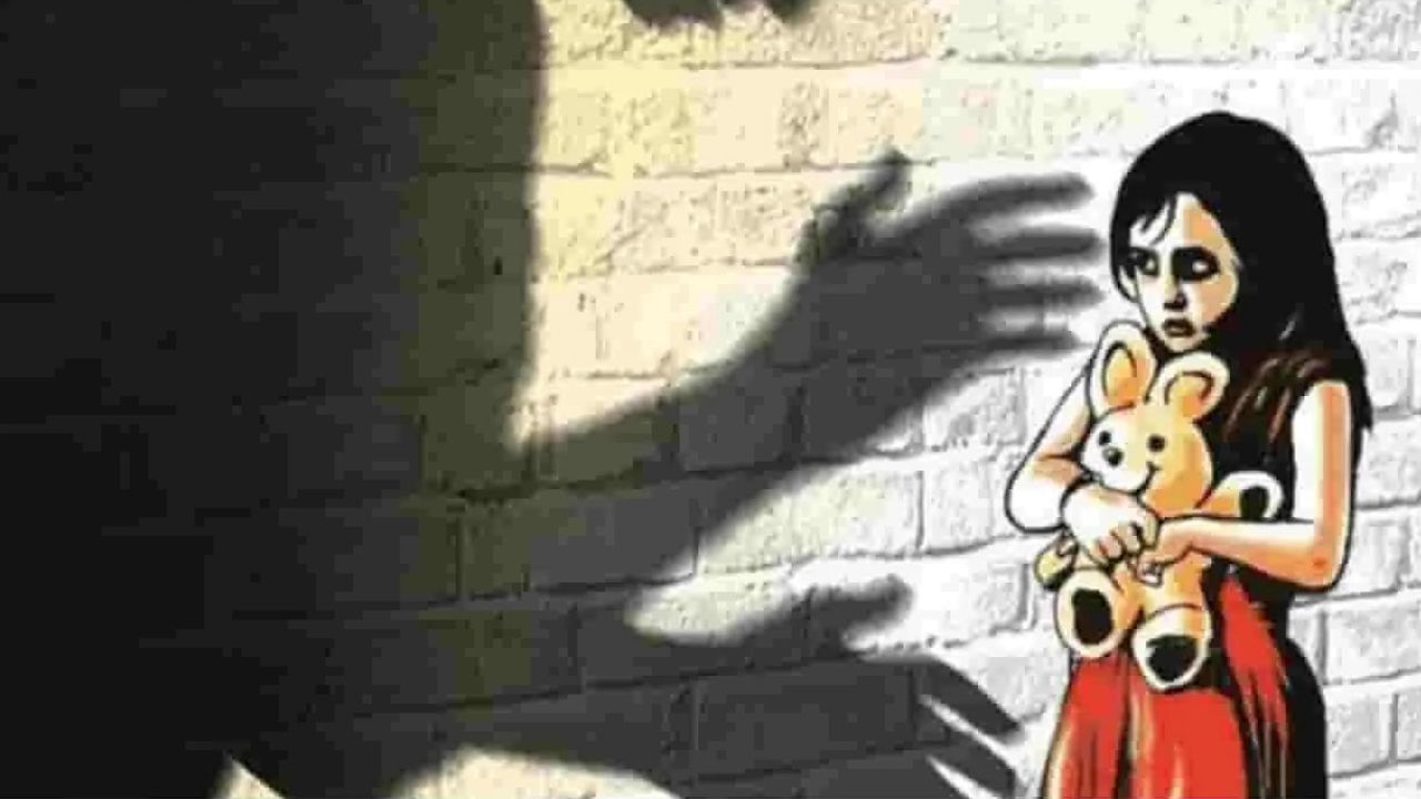 Minor Girl Physical Harassment: মোবাইলের প্রলোভন দিয়ে চার বছরের মেয়েটিকে ভুট্টা খেতের ভিতরে নিয়ে যায় কাকা, তারপর...