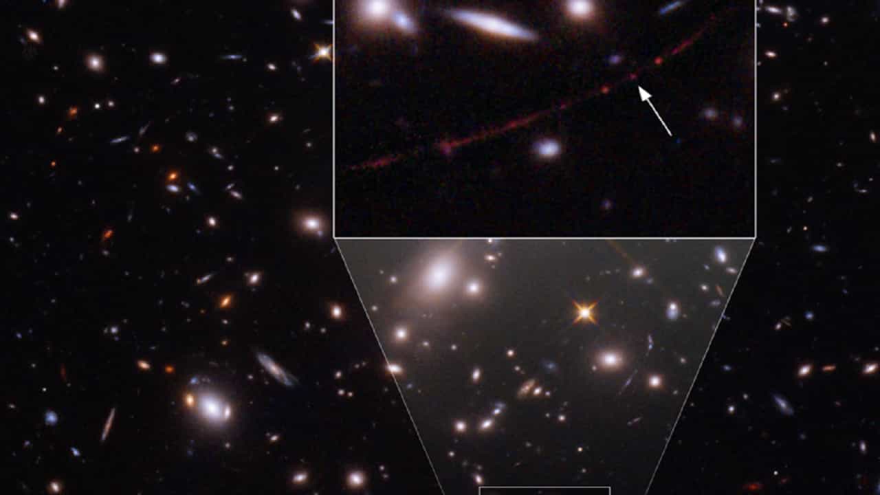 Most Distant Star: সবথেকে দূরবর্তী নক্ষত্রের সন্ধান পেল হাবল স্পেস টেলিস্কোপ, সূর্যের জন্মের আগে যার আলোয় আলোকিত হত পৃথিবী! Most Distant Star: সবথেকে দূরবর্তী নক্ষত্রের সন্ধান পেল হাবল স্পেস টেলিস্কোপ, সূর্যের জন্মের আগে যার আলোয় আলোকিত হত পৃথিবী!