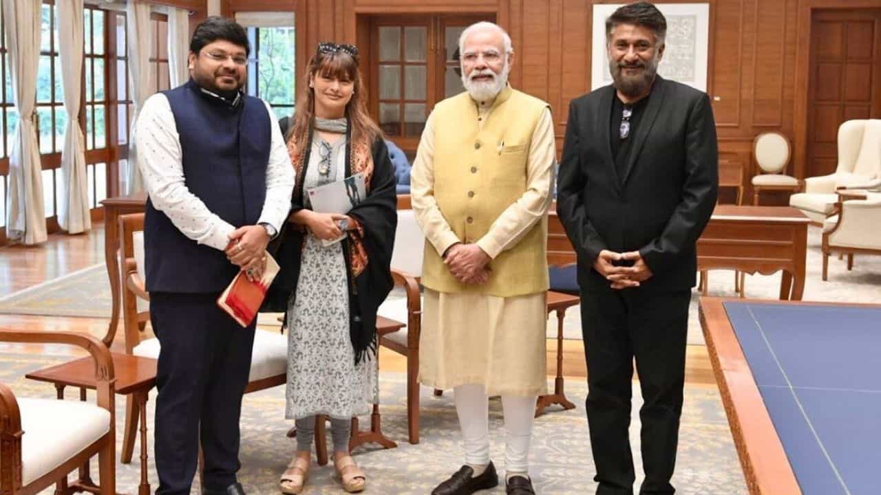 The Kashmir Files: 'বাকস্বাধীনতার ধ্বজাধারী জামাতরা ক্ষেপে রয়েছে, সিনেমা না দেখেই বদনাম করার চক্রান্ত চলছে', 'দ্য কাশ্মীর ফাইলস'-এ মুগ্ধ নমো The Kashmir Files: 'বাকস্বাধীনতার ধ্বজাধারী জামাতরা ক্ষেপে রয়েছে, সিনেমা না দেখেই বদনাম করার চক্রান্ত চলছে', 'দ্য কাশ্মীর ফাইলস'-এ মুগ্ধ নমো