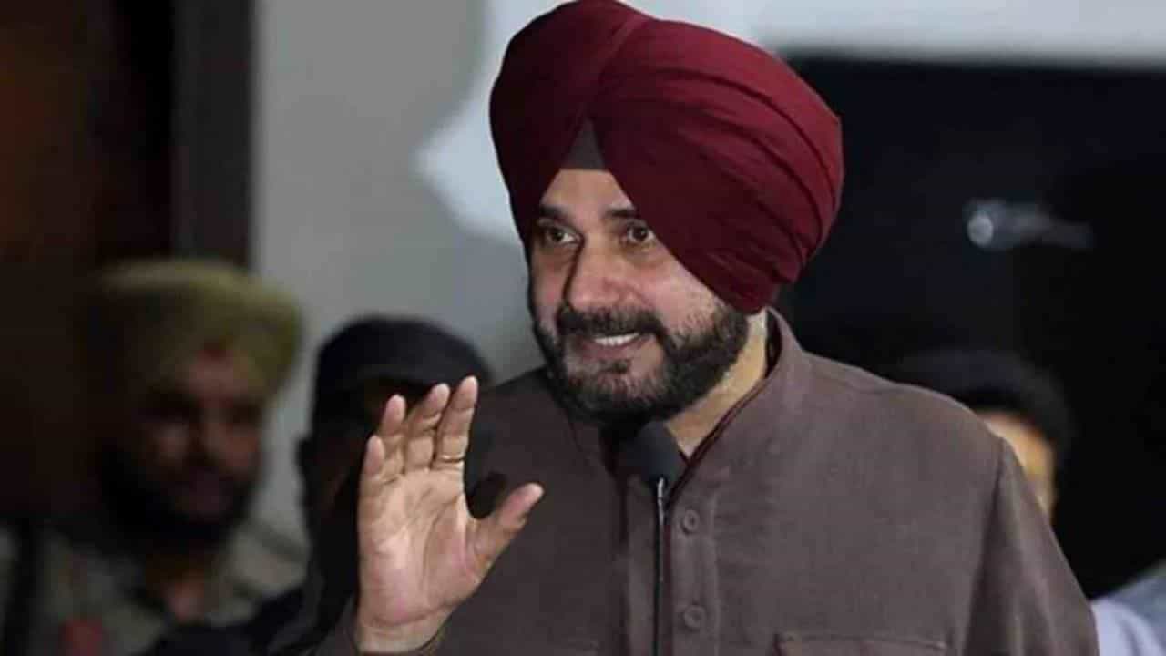 Punjab Election Result 2022: হারের মুখে আম আদমিকে অভিনন্দন, ক্ষমতায় থাকার উচ্চাকাঙ্খাই কি কাল হল সিধুর?