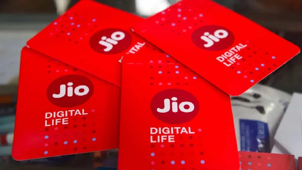 Jio Cricket Add-on Plan: ২৭৯ টাকার অনবদ্য ক্রিকেট প্ল্যান নিয়ে এল রিলায়েন্স জিও, এক বছর বিনামূল্যে ডিজ়নি+ হটস্টার সাবস্ক্রিপশন