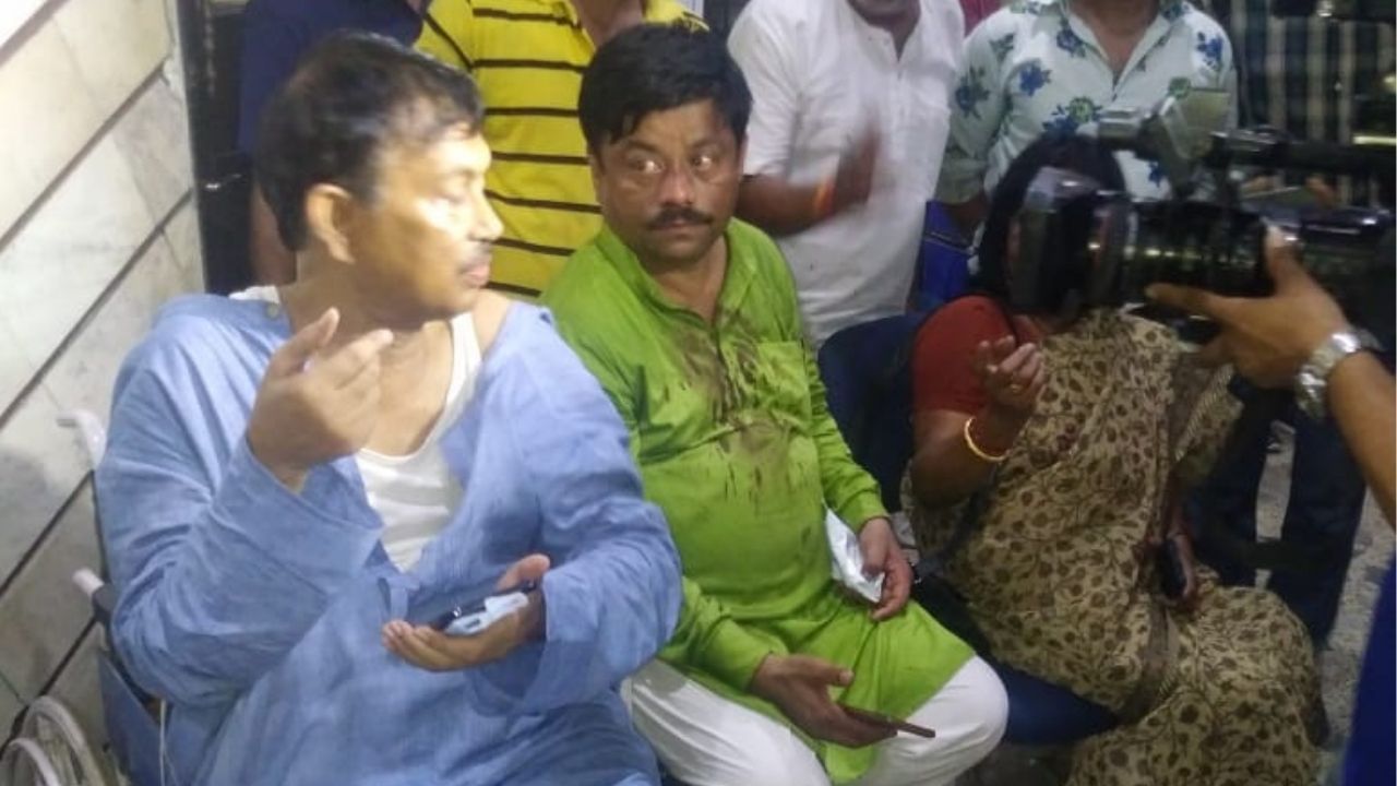 TMC infights in Kolkata: বাবুলের প্রচারে বেআব্রু গোষ্ঠীদ্বন্দ্ব! তৃণমূলের কর্মিসভায় রক্তারক্তি