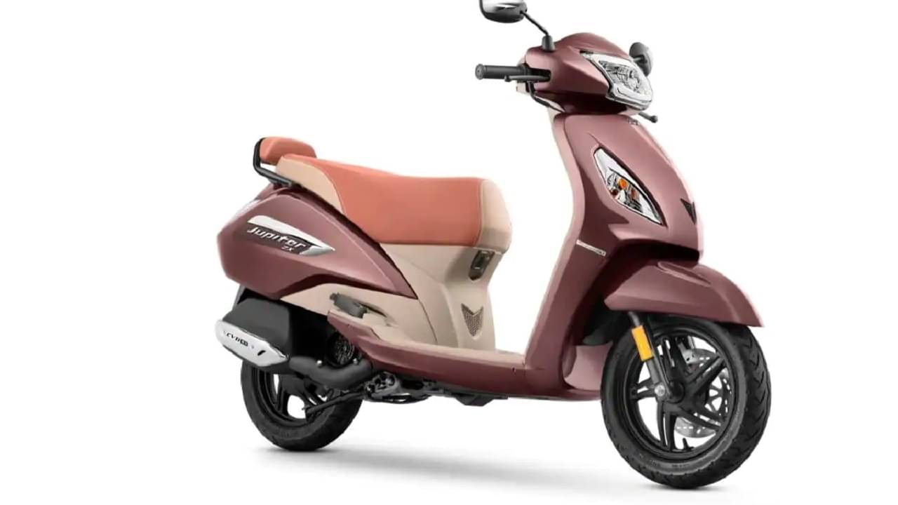 TVS Jupiter ZX Price, Specifications: ৮০,৯৭৩ টাকায় দেশে ঝড় তুলতে এল নতুন টিভিএস জুপিটার জ়েডএক্স! ব্লুটুথ কানেক্টিভিটি, ডিজিটাল কনসোলের মতো আকর্ষণীয় ফিচার্স