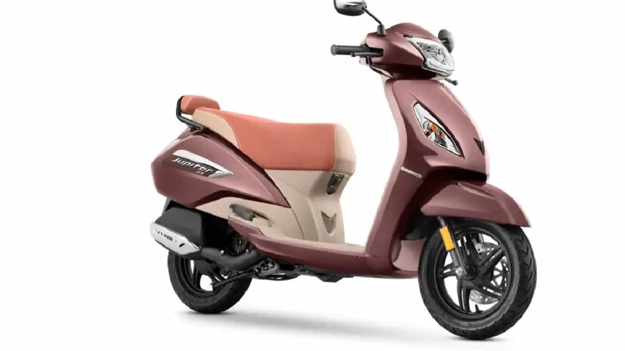 TVS Jupiter ZX Price, Specifications: ৮০,৯৭৩ টাকায় দেশে ঝড় তুলতে এল নতুন টিভিএস জুপিটার জ়েডএক্স! ব্লুটুথ কানেক্টিভিটি, ডিজিটাল কনসোলের মতো আকর্ষণীয় ফিচার্স TVS Jupiter ZX Price, Specifications: ৮০,৯৭৩ টাকায় দেশে ঝড় তুলতে এল নতুন টিভিএস জুপিটার জ়েডএক্স! ব্লুটুথ কানেক্টিভিটি, ডিজিটাল কনসোলের মতো আকর্ষণীয় ফিচার্স