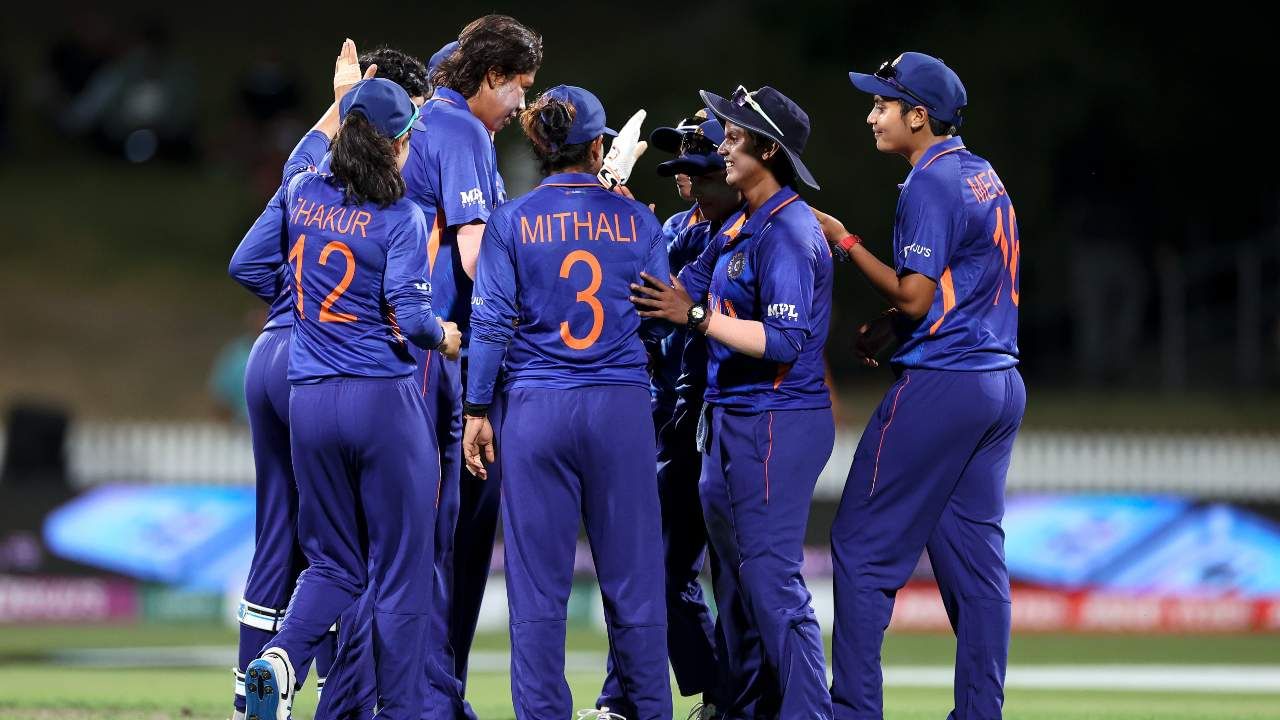 ICC Women's World Cup 2022: শেষ চারে উঠতে অজিদের বিজয়রথ থামাতে হবে ঝুলনদের