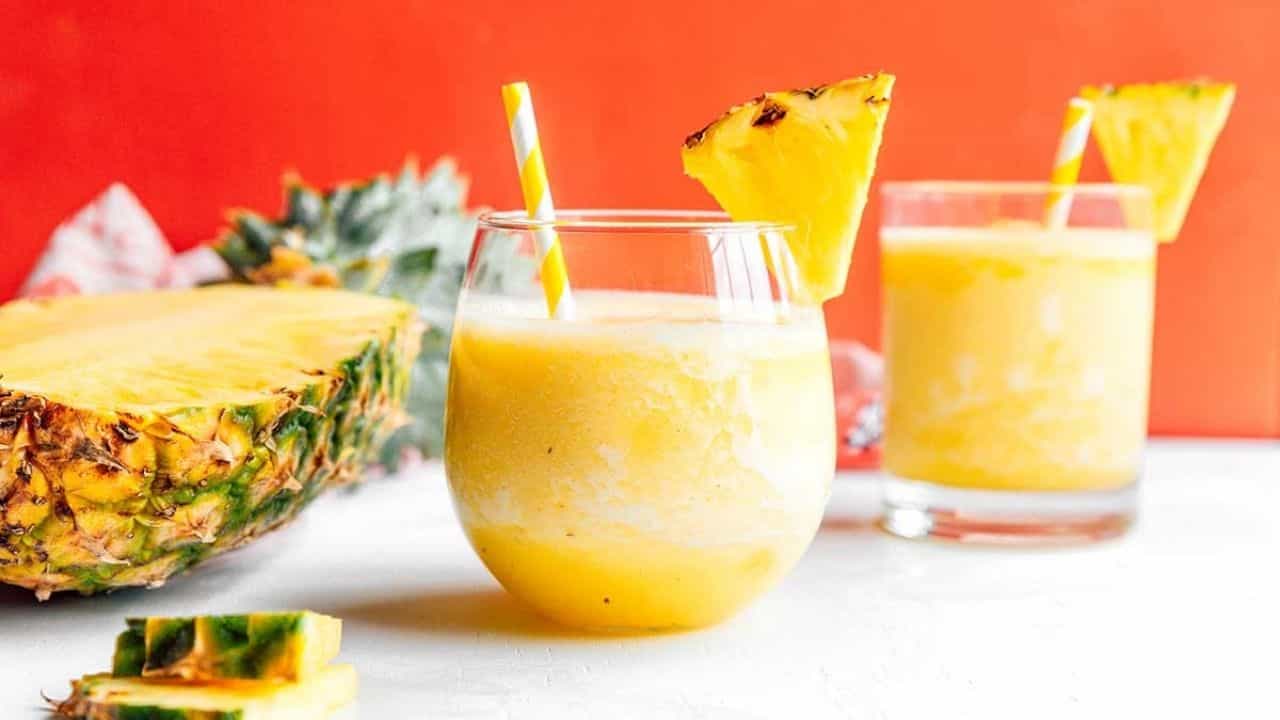 Recipe: গরমে আমের পদ তো থাকবেই, তবে স্পেশাল দিনের জন্য বানান আনারস পোড়ার শরবত Recipe: গরমে আমের পদ তো থাকবেই, তবে স্পেশাল দিনের জন্য বানান আনারস পোড়ার শরবত