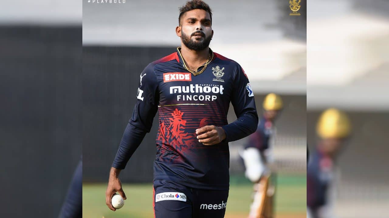 IPL 2022: নেইমারের মতো সেলিব্রেশন করে মাতিয়ে দিলেন শ্রীলঙ্কান স্পিনার