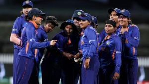 ICC Women World Cup 2022: রেকর্ডের মাঝেও ধারাবাহিকতা খুঁজছেন ভারতীয় অধিনায়ক
