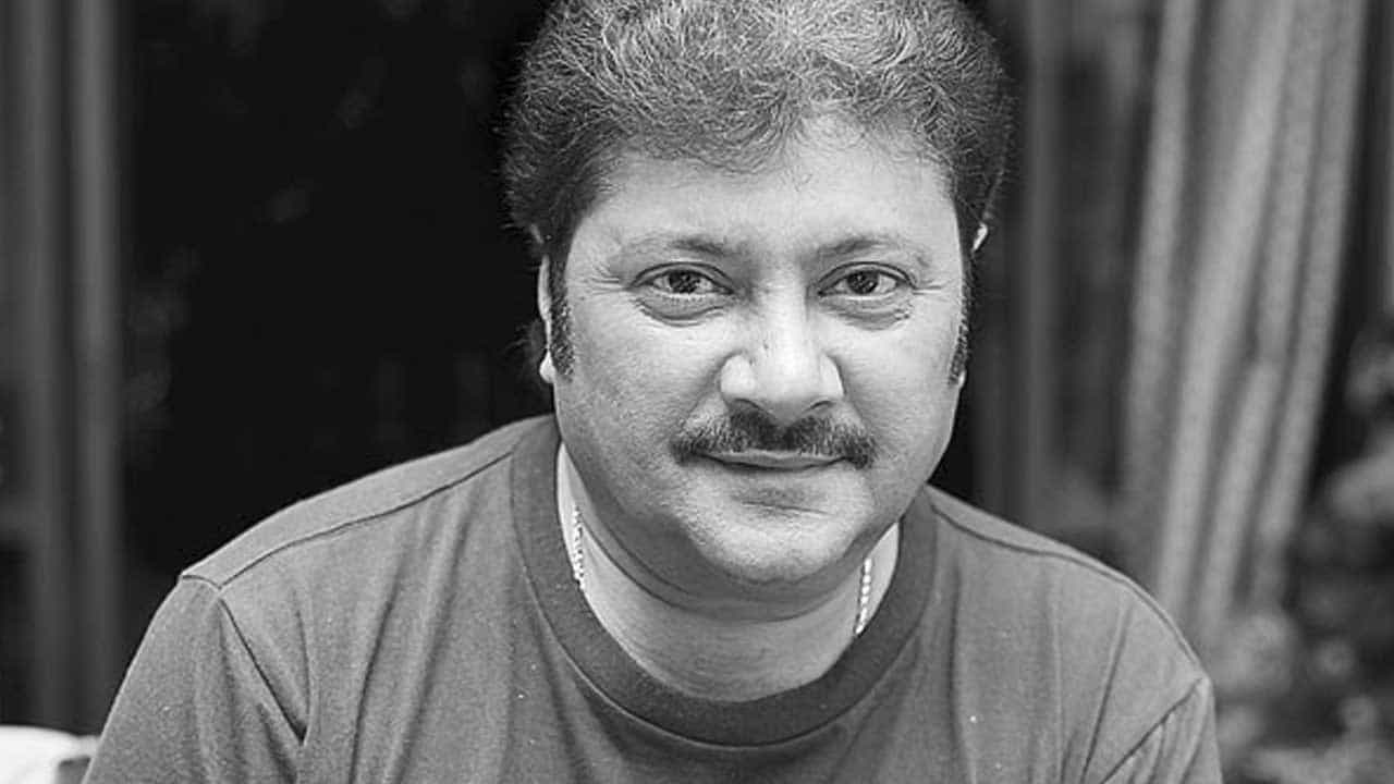 Abhishek Chatterjee Demise: হৃদরোগে আক্রান্ত হয়ে প্রয়াত বাংলার জনপ্রিয় অভিনেতা অভিষেক চট্টোপাধ্যায়, শোকের ছায়া সিনে দুনিয়ায় Abhishek Chatterjee Demise: হৃদরোগে আক্রান্ত হয়ে প্রয়াত বাংলার জনপ্রিয় অভিনেতা অভিষেক চট্টোপাধ্যায়, শোকের ছায়া সিনে দুনিয়ায়