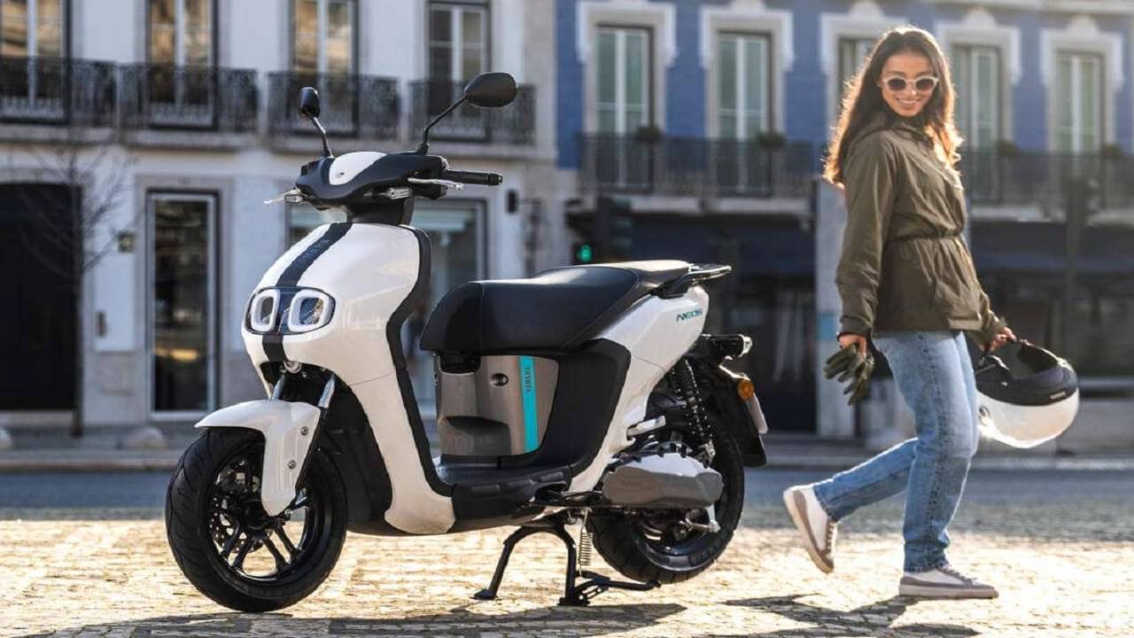Yamaha Neo: রিমুভেবল ব্যাটারির দুর্দান্ত ইলেকট্রিক স্কুটার ইয়ামাহা নিও লঞ্চ হয়ে গেল, দাম ও ফিচার্স সম্পর্কে জেনে নিন