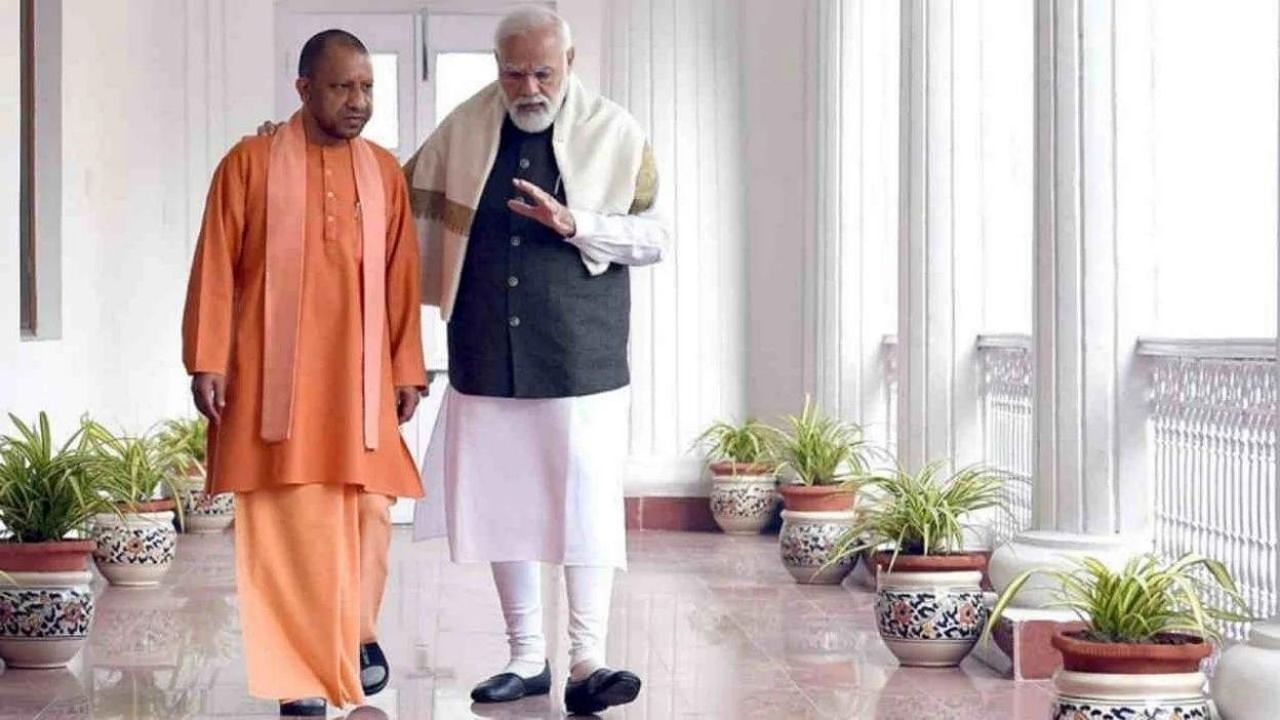 Yogi meets Modi: কেমন হবে নতুন মন্ত্রিসভা? কে হবেন ডেপুটি? মোদীর পরামর্শ নিতে হাজির যোগী