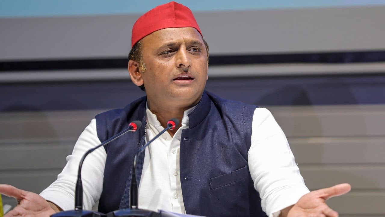 Akhilesh Yadav on The Kashmir Files: লখিমপুর ফাইলস হবে না কেন?, কাশ্মীর ফাইলস নিয়েও বিজেপিকে খোঁচা অখিলেশের