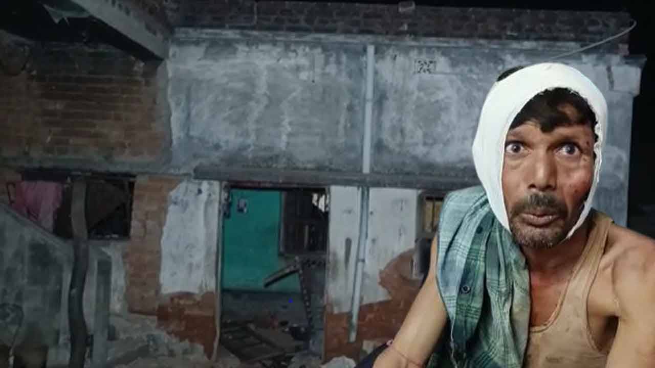 Jamuria Blast: ভরসন্ধ্যায় বিস্ফোরণ! রক্তে ভাসছে মেঝে, ঘরের ভিতর থেকে শুধুই গোঙানির আওয়াজ...