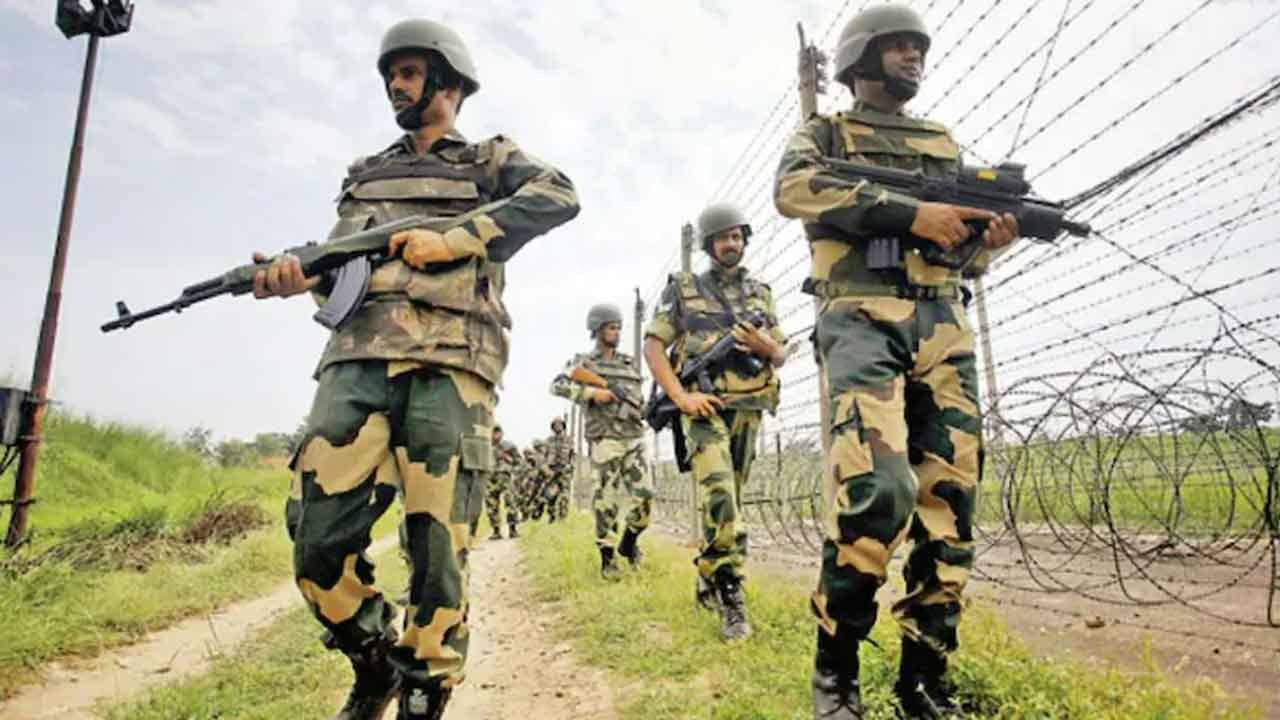 BSF Mess: সাত সকালে অমৃতসরে বিএসএফ মেসে গুলি! ঝাঁঝরা পাঁচ জওয়ান, জখম ১০