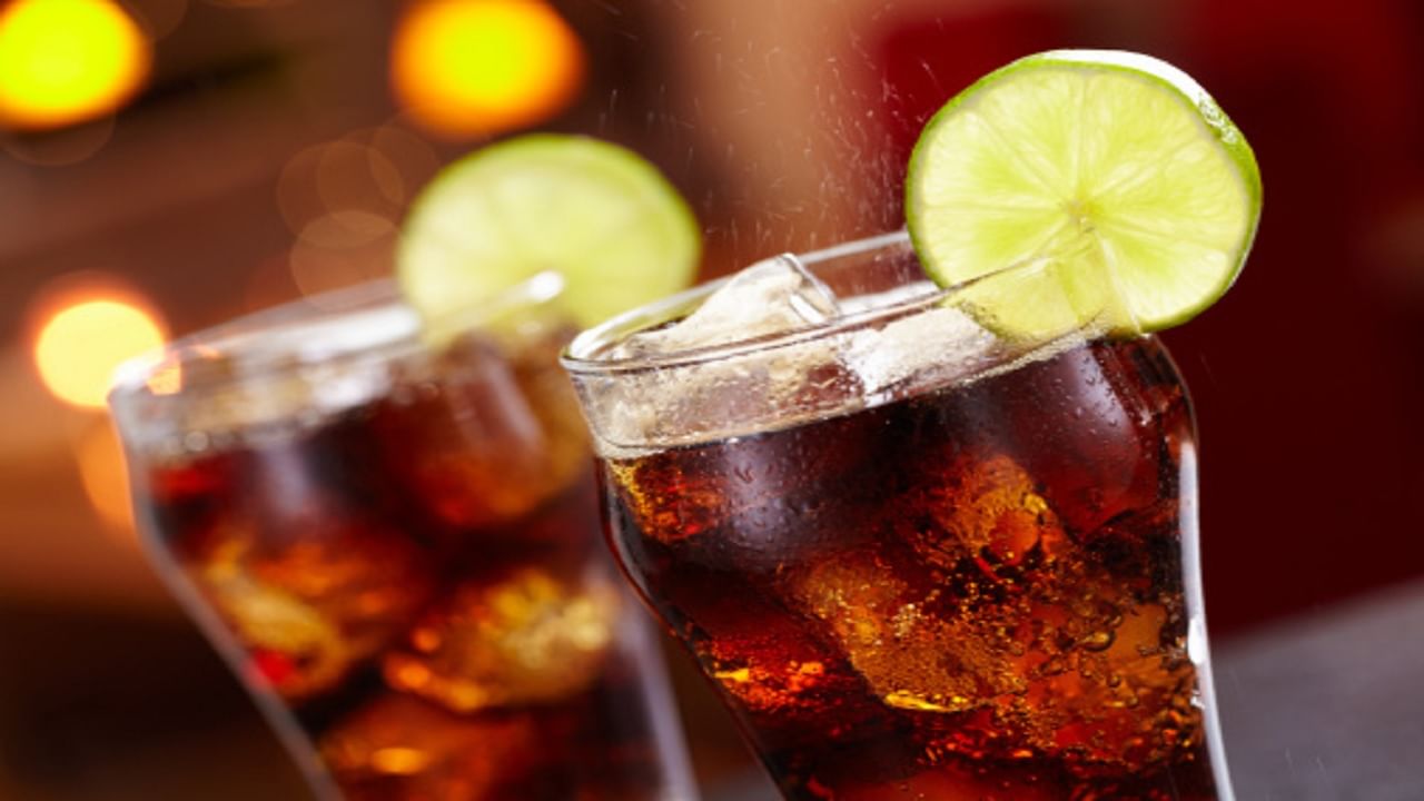 Worst Drinking Habits: নিয়মিত এই সব বদঅভ্যাসের কারণেই কিন্তু বাড়ে ডায়াবিটিসের ঝুঁকি! কড়া সতর্কতা পুষ্টিবিদদের