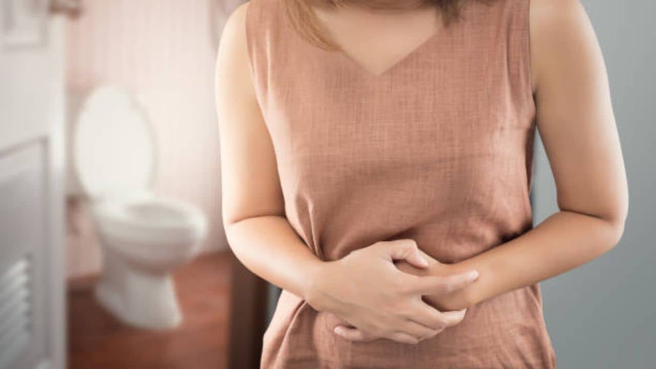 Constipation: কোষ্ঠকাঠিন্যের সমস্যায় জেরবার? সমাধানের উপায় বললেন আয়ুর্বেদ বিশেষজ্ঞ