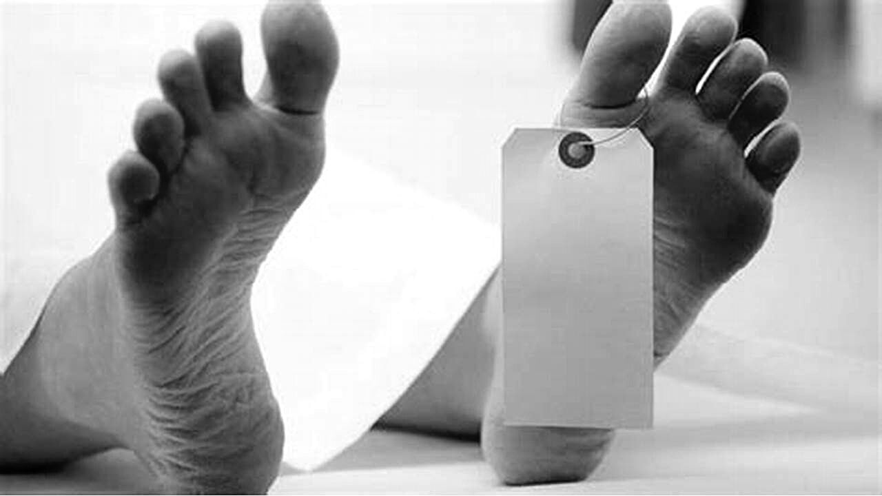 MP Murder: স্বামীকে রোজ 'কাজে যাও' বলত মেয়েটি, তাঁকে এমন অবস্থায় দেখে স্তম্ভিত প্রতিবেশীরাও