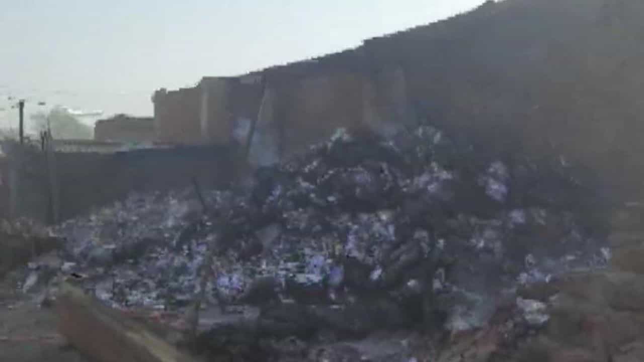 Delhi Fire: মধ্যরাতে ভয়াবহ আগুন রাজধানীতে, ভস্মীভূত ৬০টি ঝুপড়ি, মৃত কমপক্ষে ৭