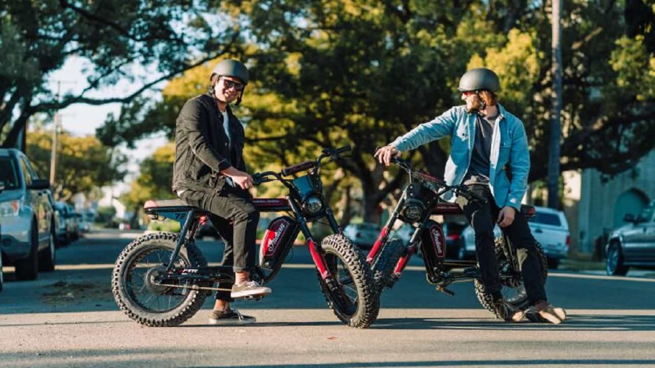 eFTR Hooligan 1.2 Electric Bike: নতুন ইলেকট্রিক বাইক নিয়ে এল ইন্ডিয়ান মোটরসাইকেল, দাম ও ফিচার্স দেখে নিন eFTR Hooligan 1.2 Electric Bike: নতুন ইলেকট্রিক বাইক নিয়ে এল ইন্ডিয়ান মোটরসাইকেল, দাম ও ফিচার্স দেখে নিন